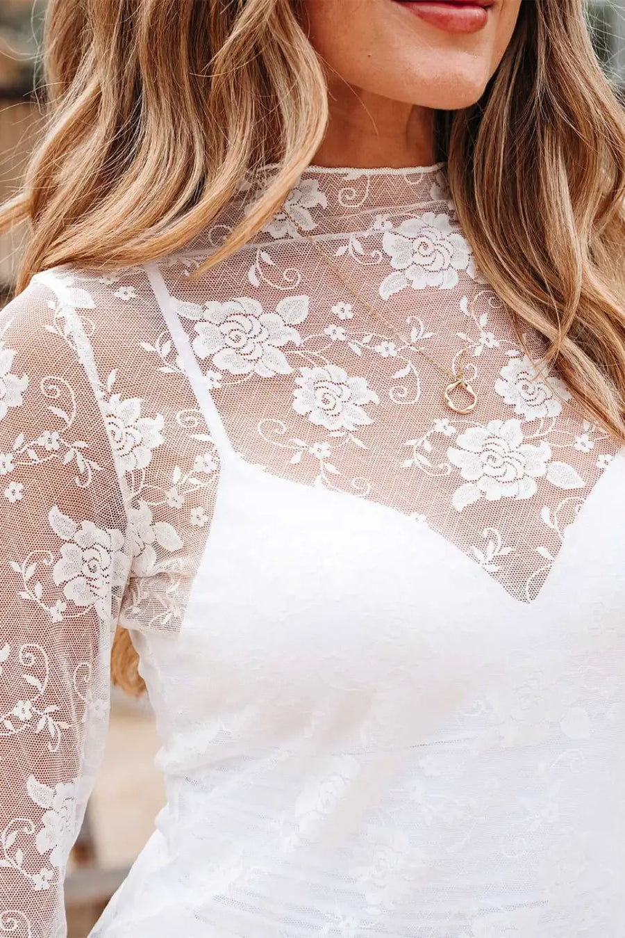 Sheer floral lace top - flirty style | lightweight slim fit