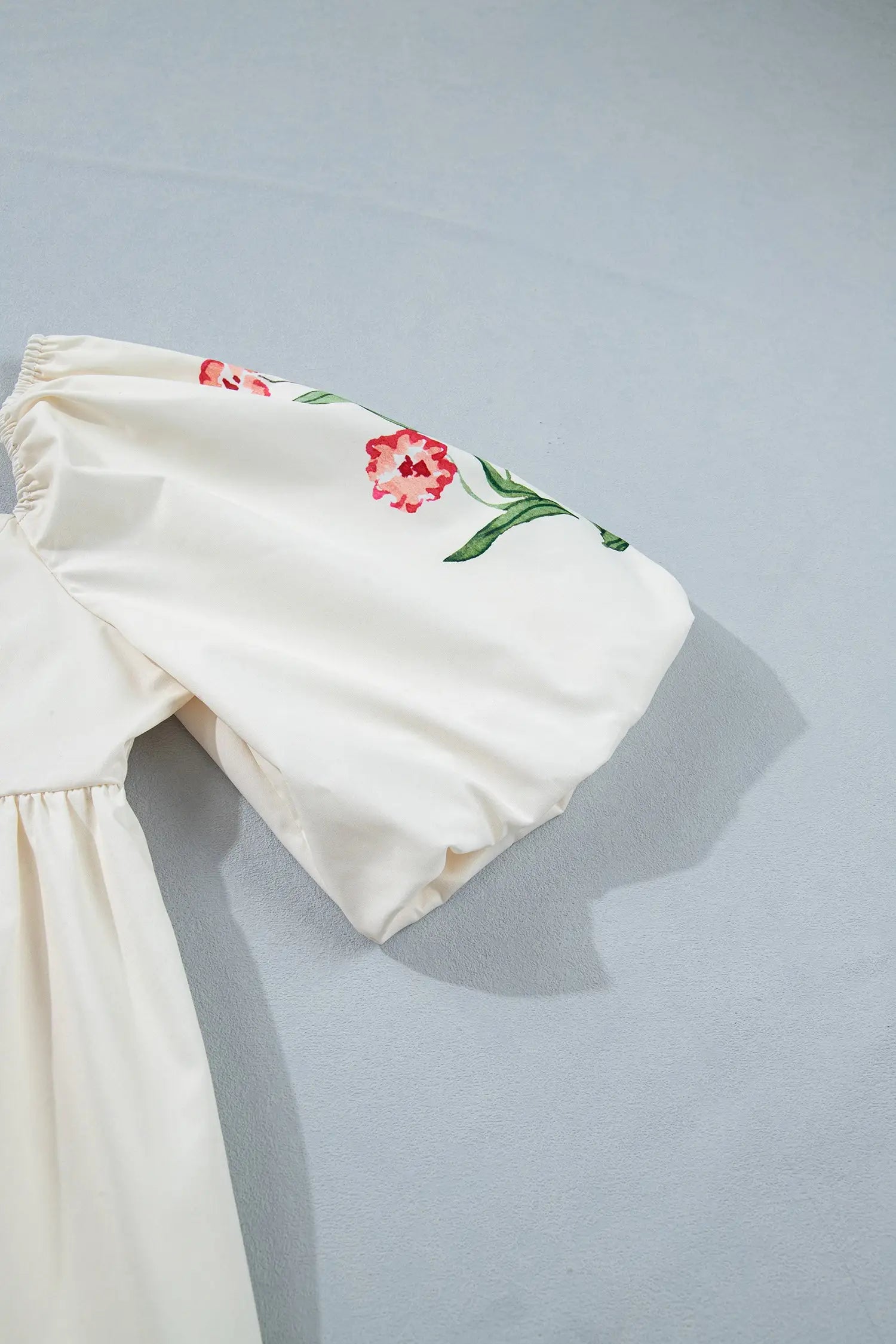 Beige floral print puff sleeve babydoll dress