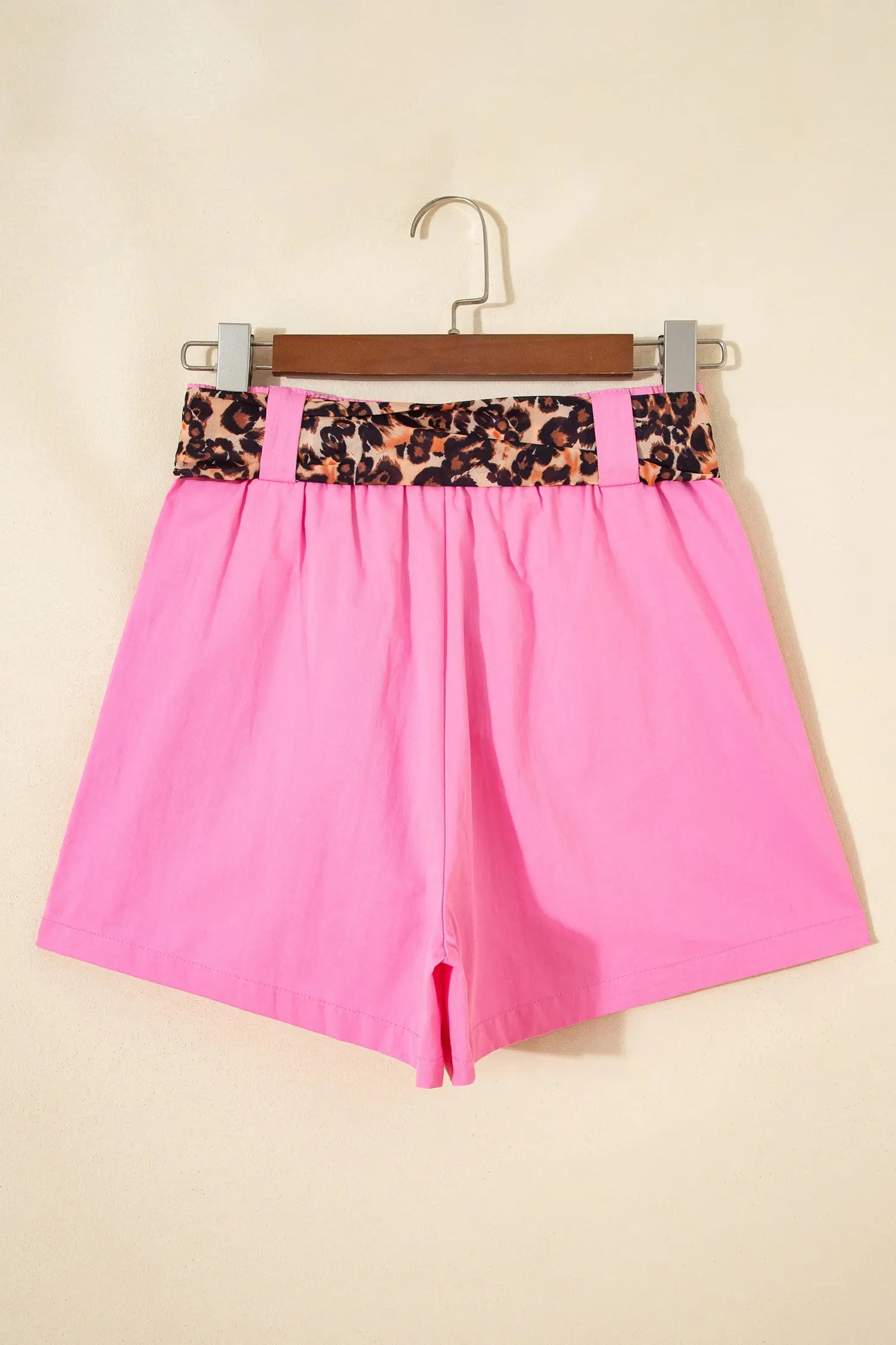 Women’s leopard sash belt pleated high waist wide leg shorts