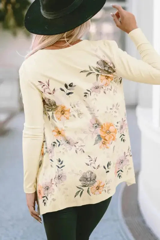 Apricot Floral Ribbed Knit Slim Fit Cardigan - Fashionfitz