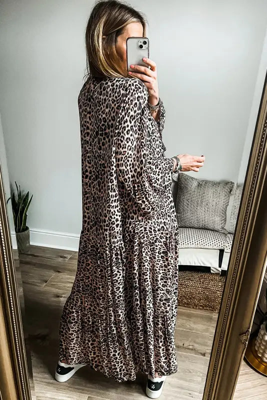 Apricot leopard maxi - elegance unleashed