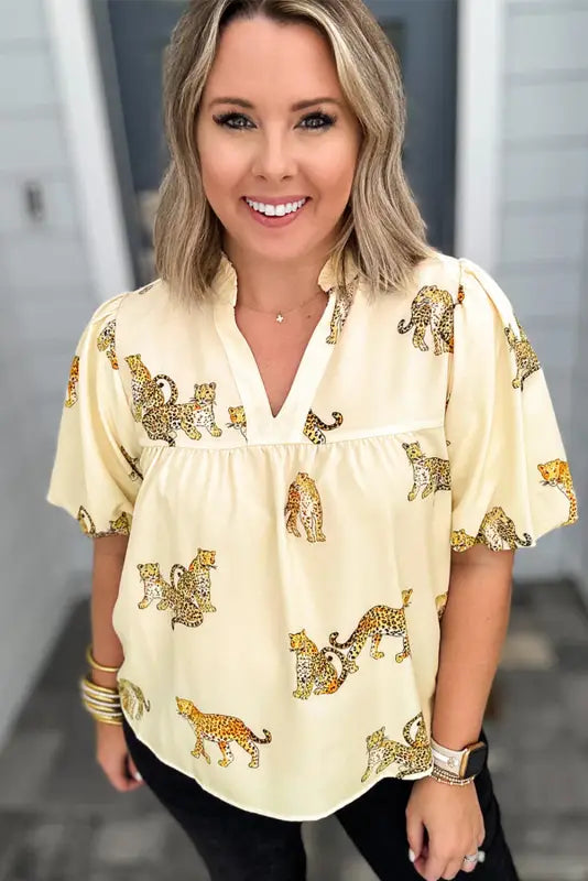 Beige plus size cheetah print short puff sleeve blouse