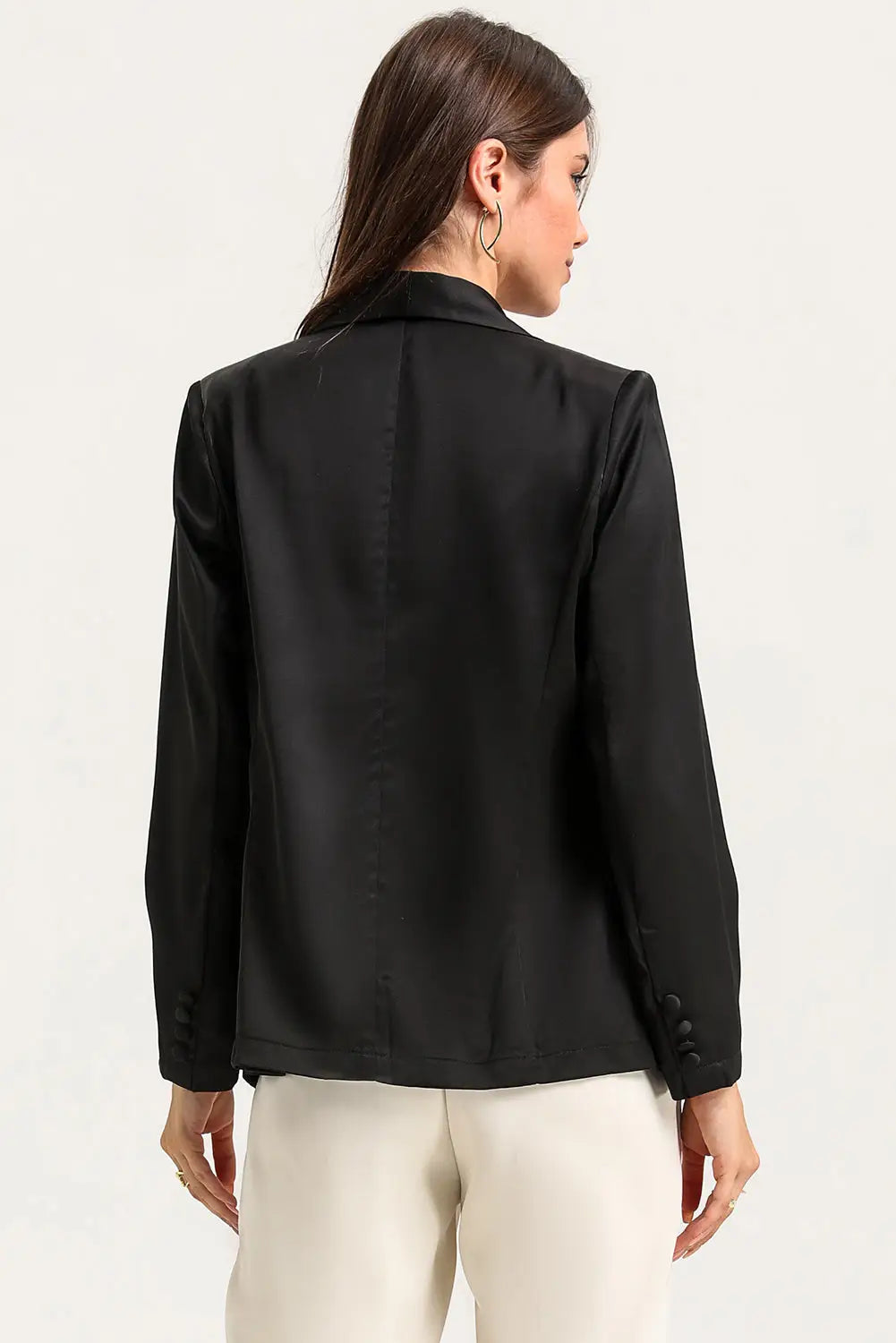 Black collared neck single breasted blazer with pockets - blazers