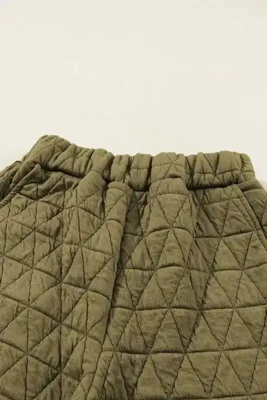 Modern style quilted shorts set in olive green with elastic waistband, ideal for cozy loungewear and casual comfort.
