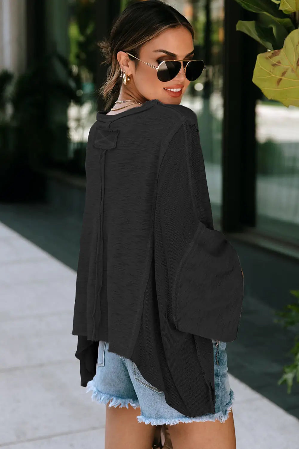 Black exposed seam chest pocket loose sleeve oversized top - long tops