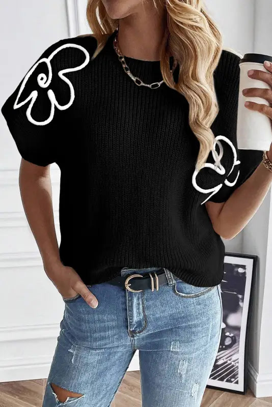 Black flower embroidery sweater tee