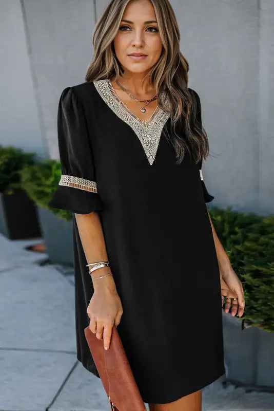 Black lace crochet splicing v neck shift dress - dresses