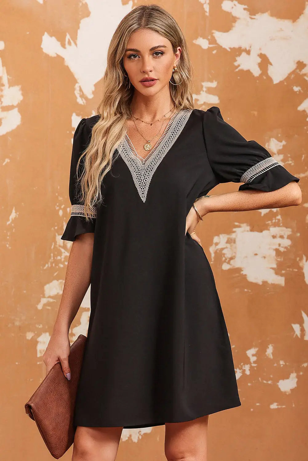 Black lace crochet splicing v neck shift dress - dresses