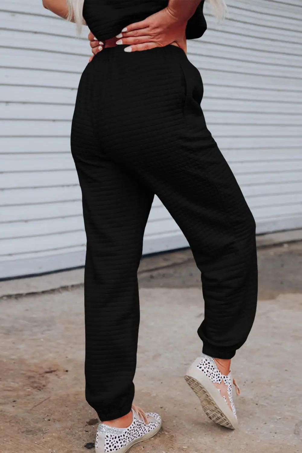Black lattice textured cropped tee and jogger pants set - sets