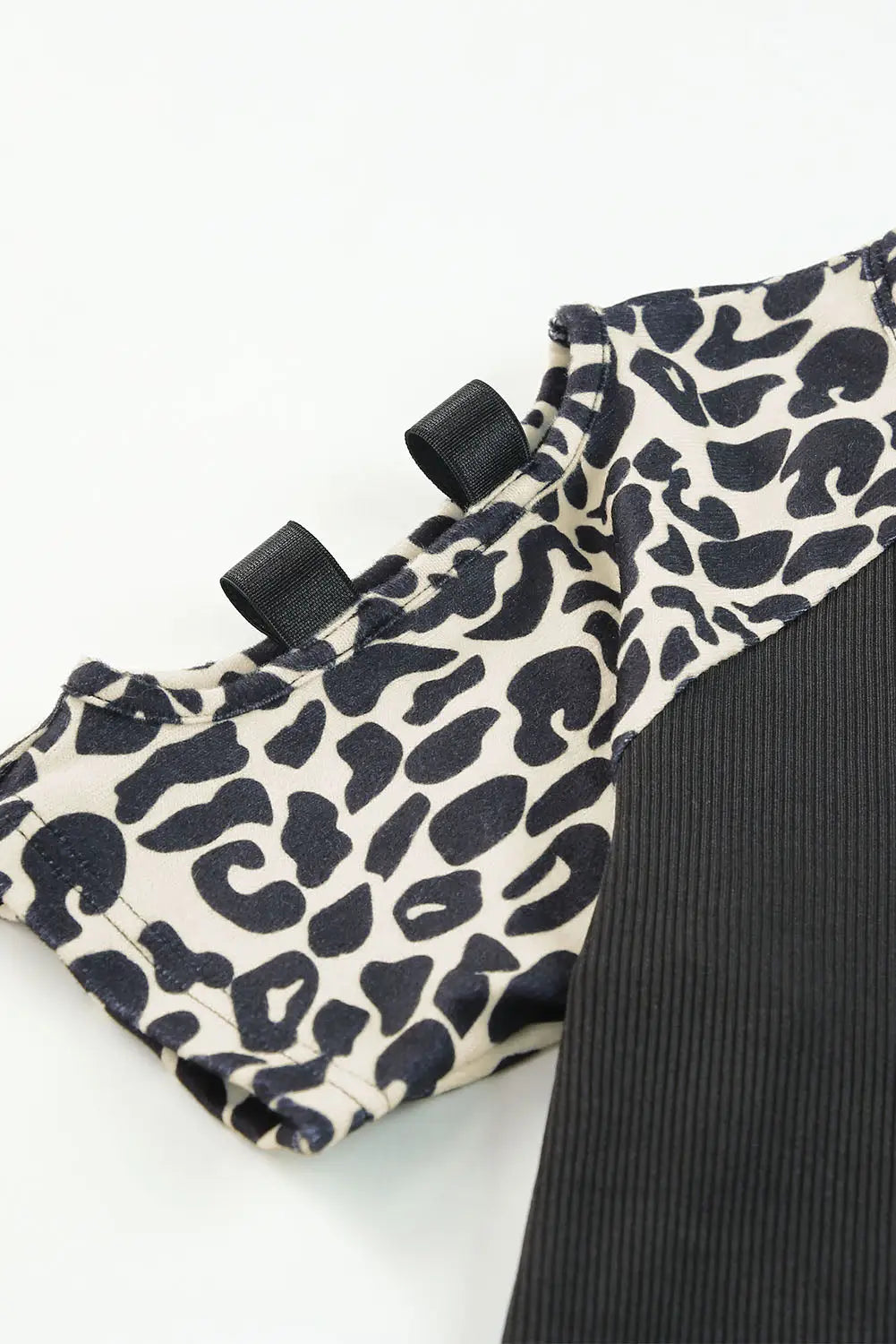 Black leopard color block cut out short sleeve top - t-shirts