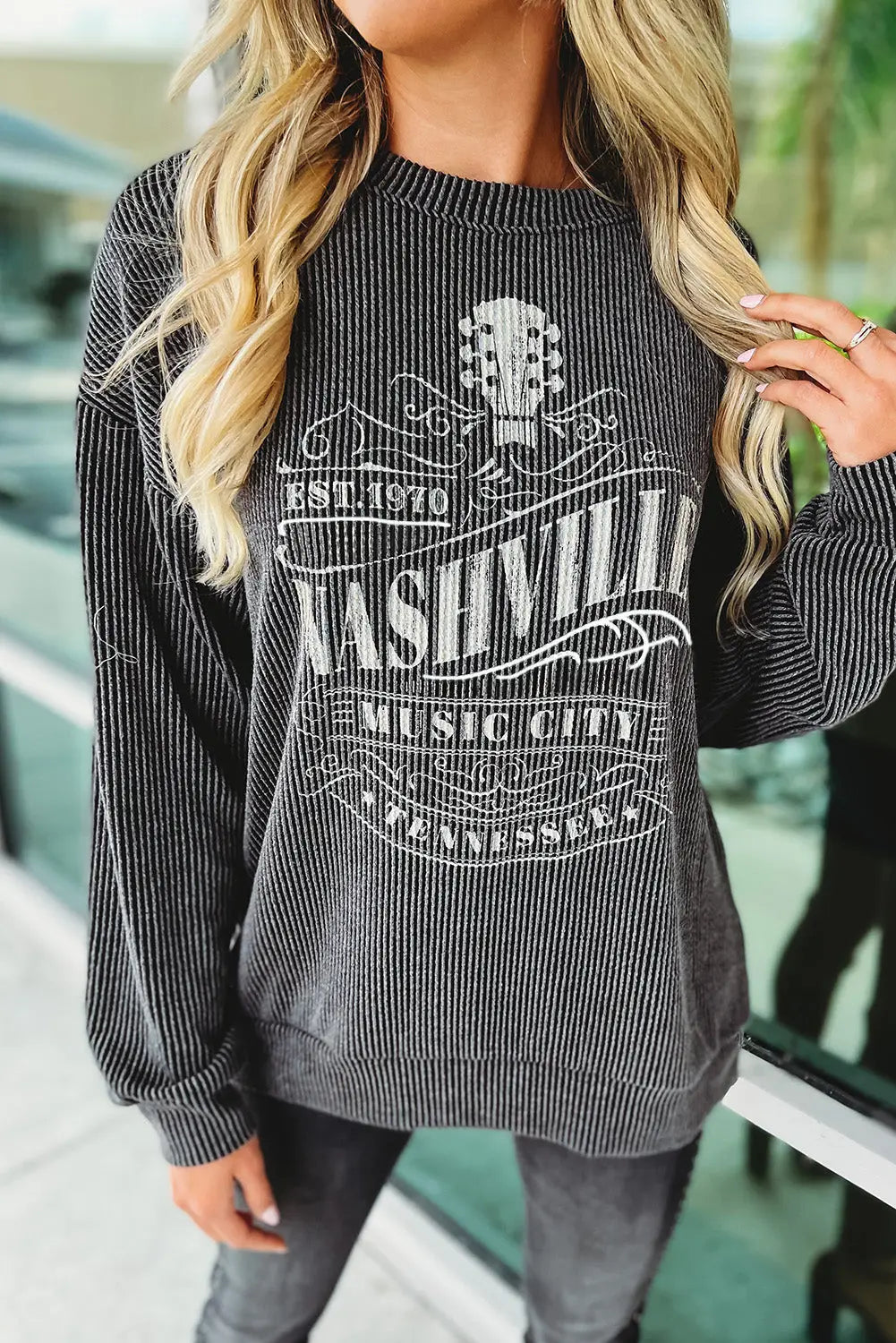 Black nashville music city corded graphic sweatshirt - s / 75% polyester + 20% viscose + 5% elastane - tops
