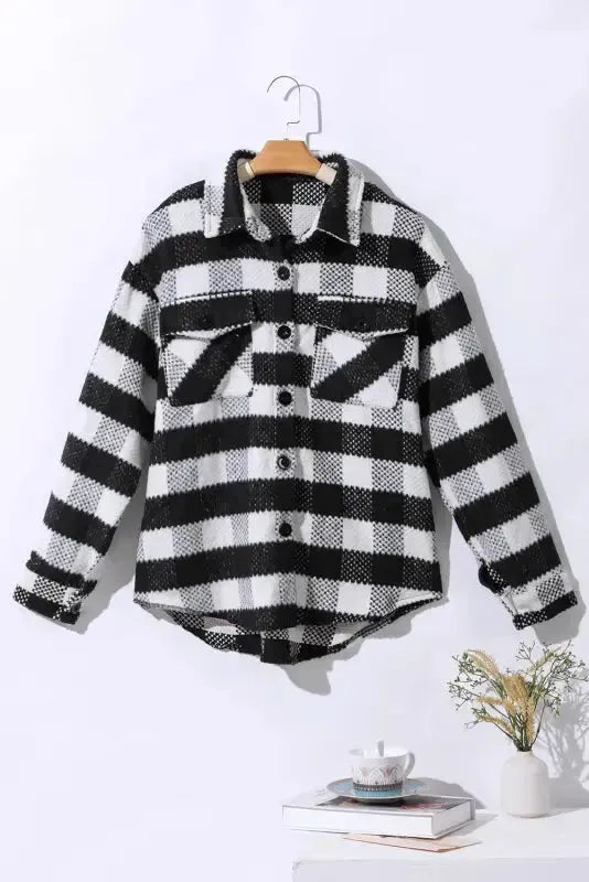 Black Plaid Textured Flap Pocket Shacket - Fashionfitz