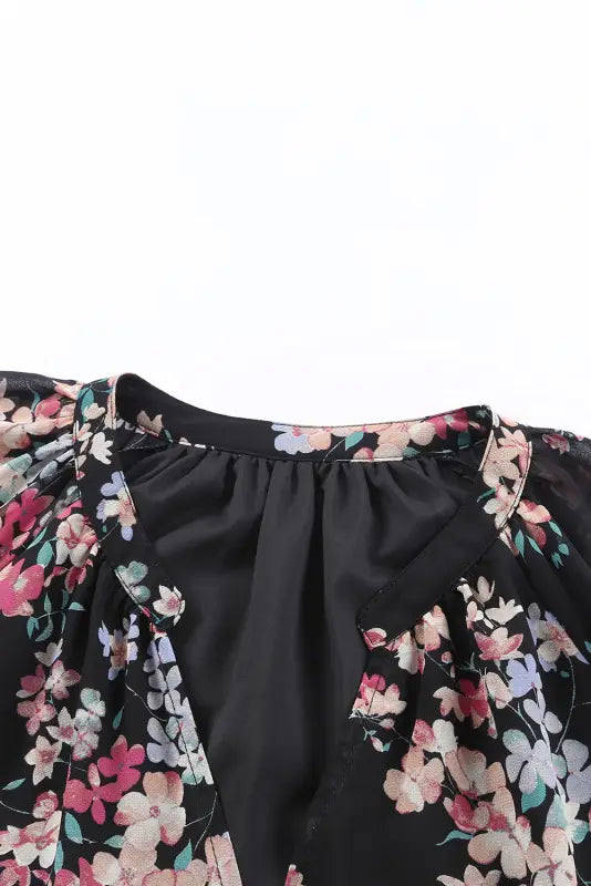 Black plus size floral print lace splicing short sleeve blouse