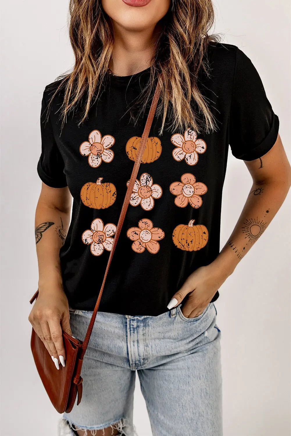 Black pumpkin flower print short sleeve graphic top - t-shirts