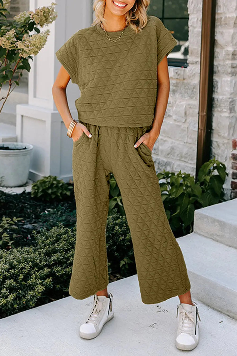 Black quilted short sleeve wide leg pants set - sage green / s / 95% polyester + 5% elastane - loungewear