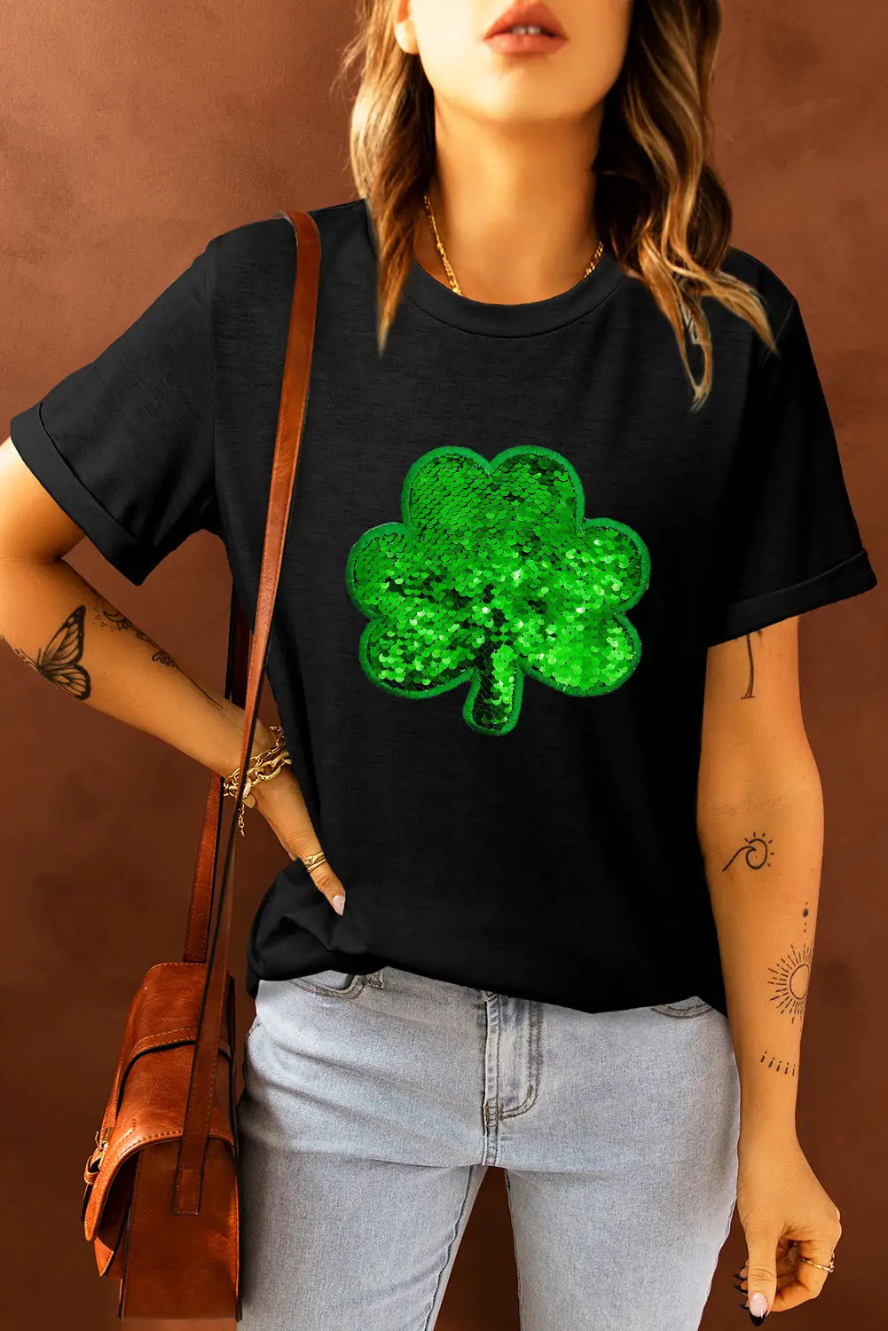 Black sequin clover embroidered round neck graphic tee - t-shirts