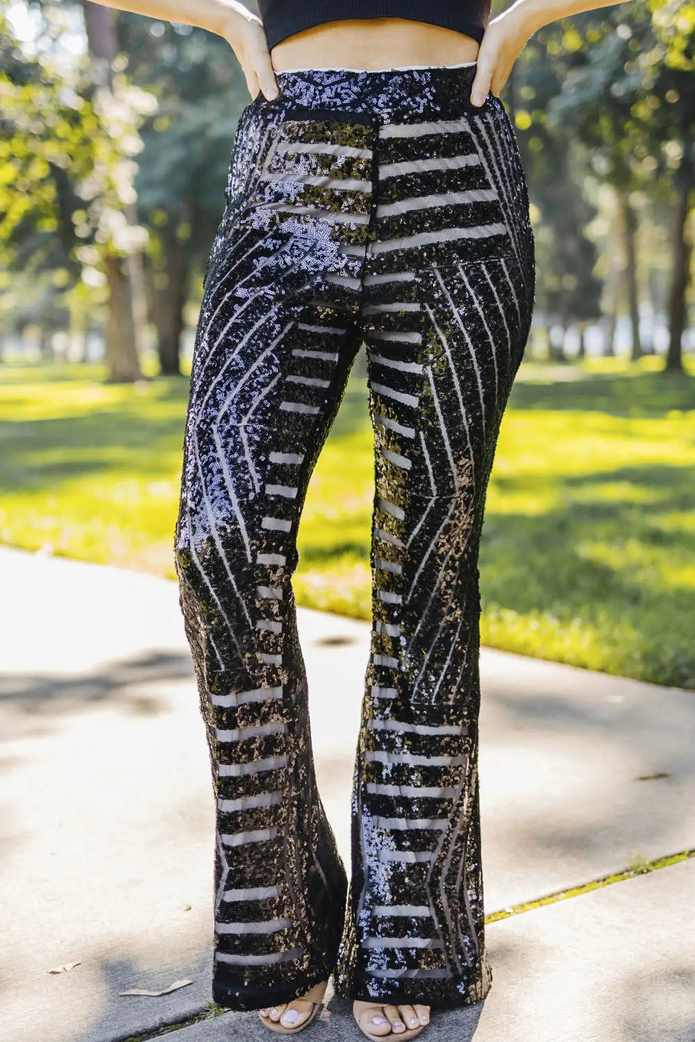 Black sequin wide leg pants - 2xl / 95% polyester + 5% spandex