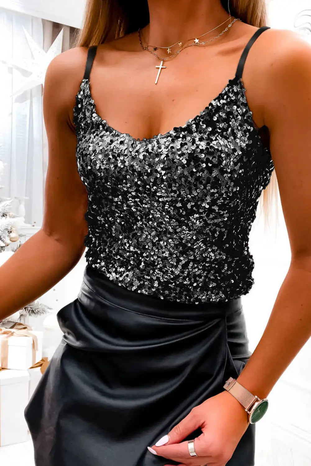 Black sequined adjustable straps tank top - s / 100% polyester - tops