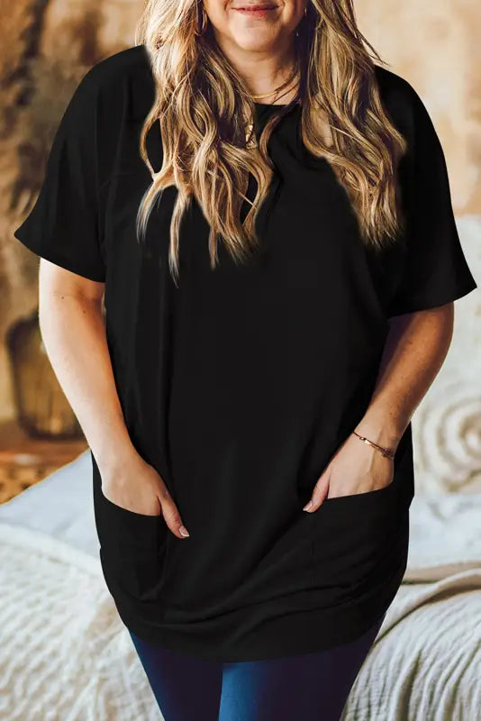 Black side pockets short sleeve tunic length plus size t shirt