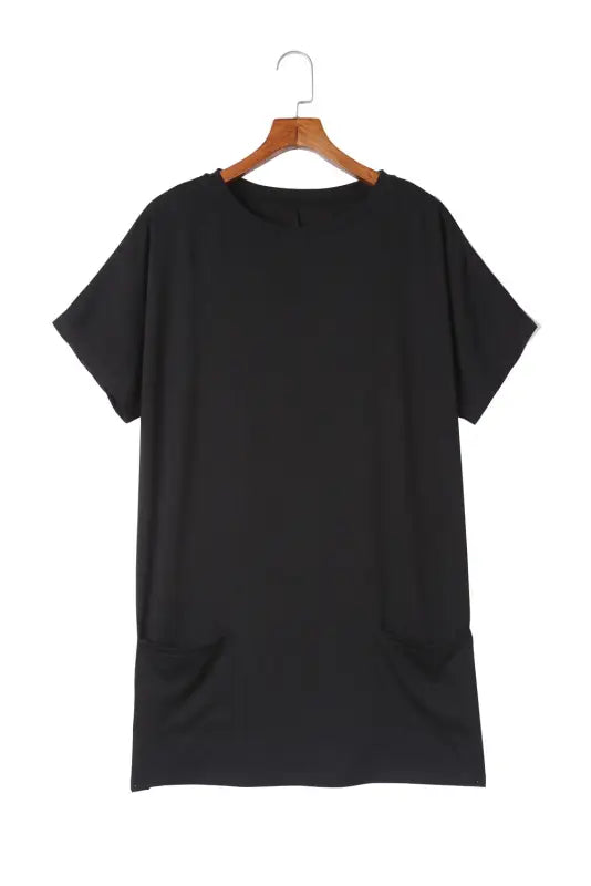 Black side pockets short sleeve tunic length plus size t shirt