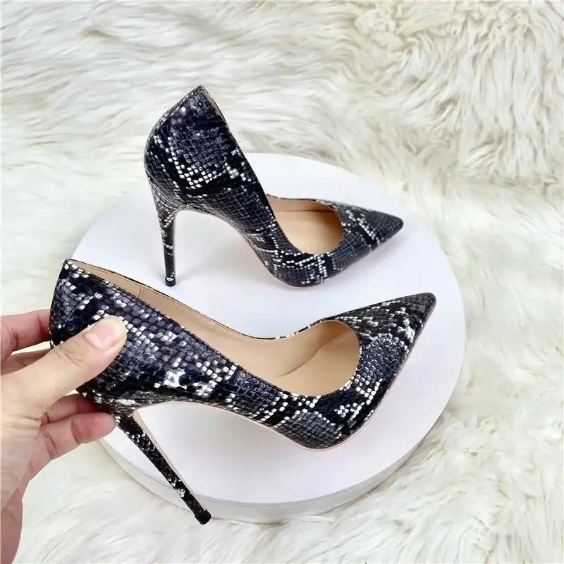 Black snake skin pattern high heel stiletto shoes - pumps