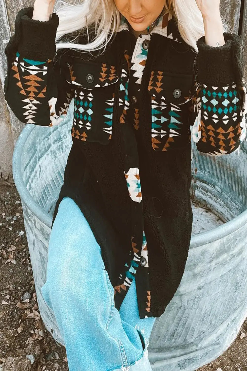 Black western aztec print accent fleece shacket - s / 100% polyester - shackets