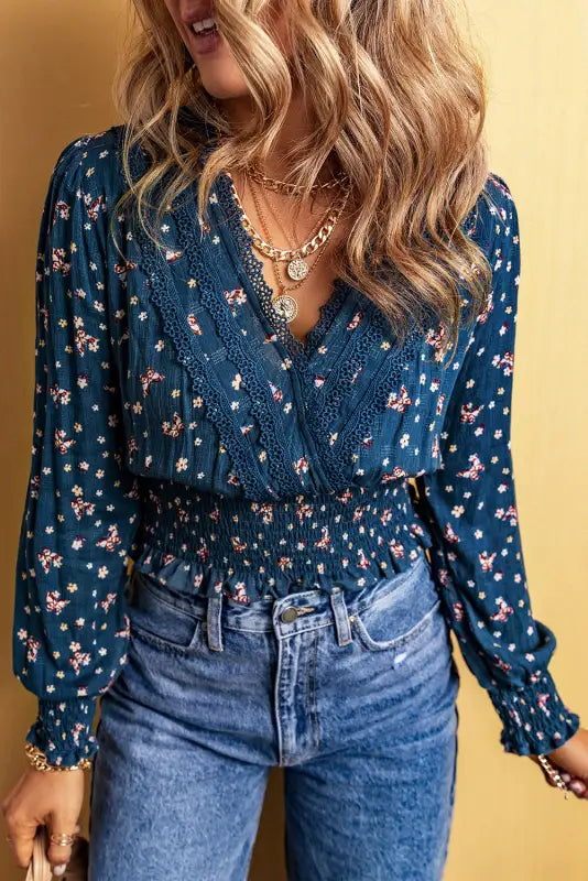 Blue lace trim floral blouse - s / 100% viscose - blouses