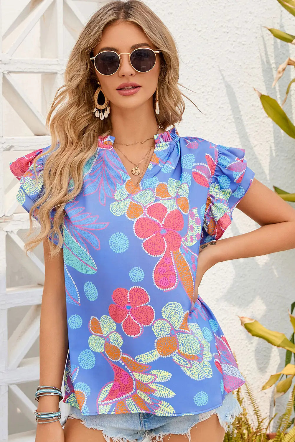 Blue split v neck flutter floral top - s / 100% polyester - t-shirts
