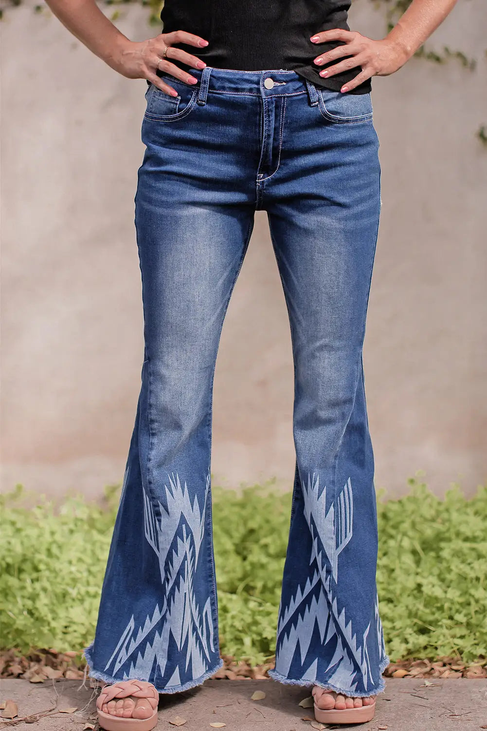 Blue western pattern high rise flare jeans - 6 75% cotton + 24% polyester + 1% elastane