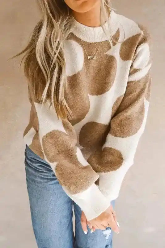Stylish plus-size Bonbon Plus floral sweater featuring soft knit fabric and relaxed fit, ideal for fall and casual outings.