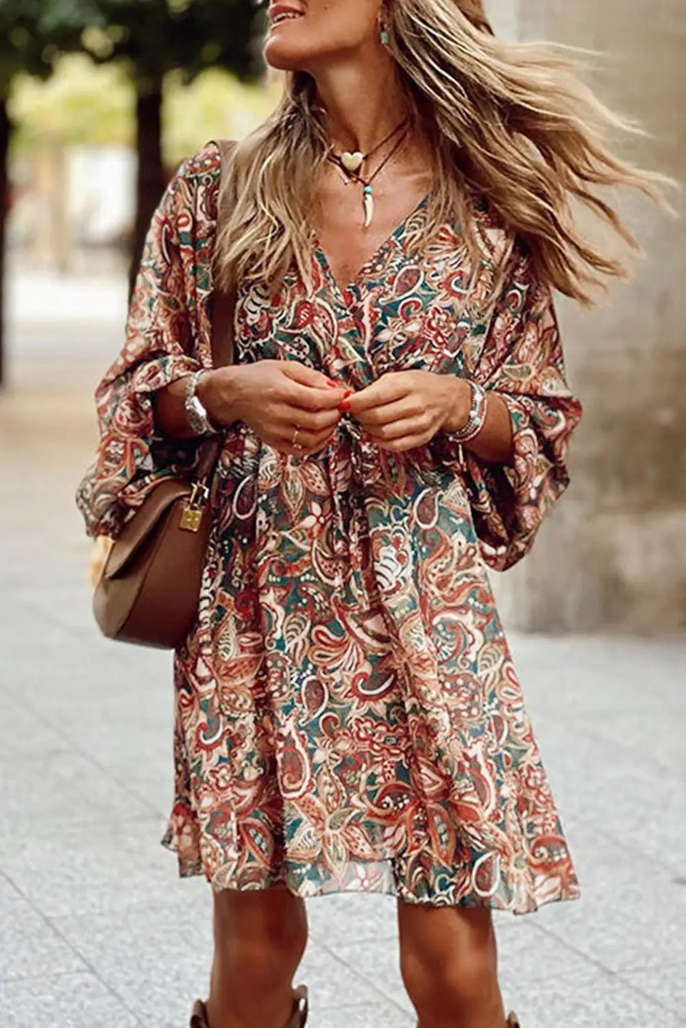 Brown geometric print long sleeve surplice flowy dress - s / 100% polyester - mini dresses