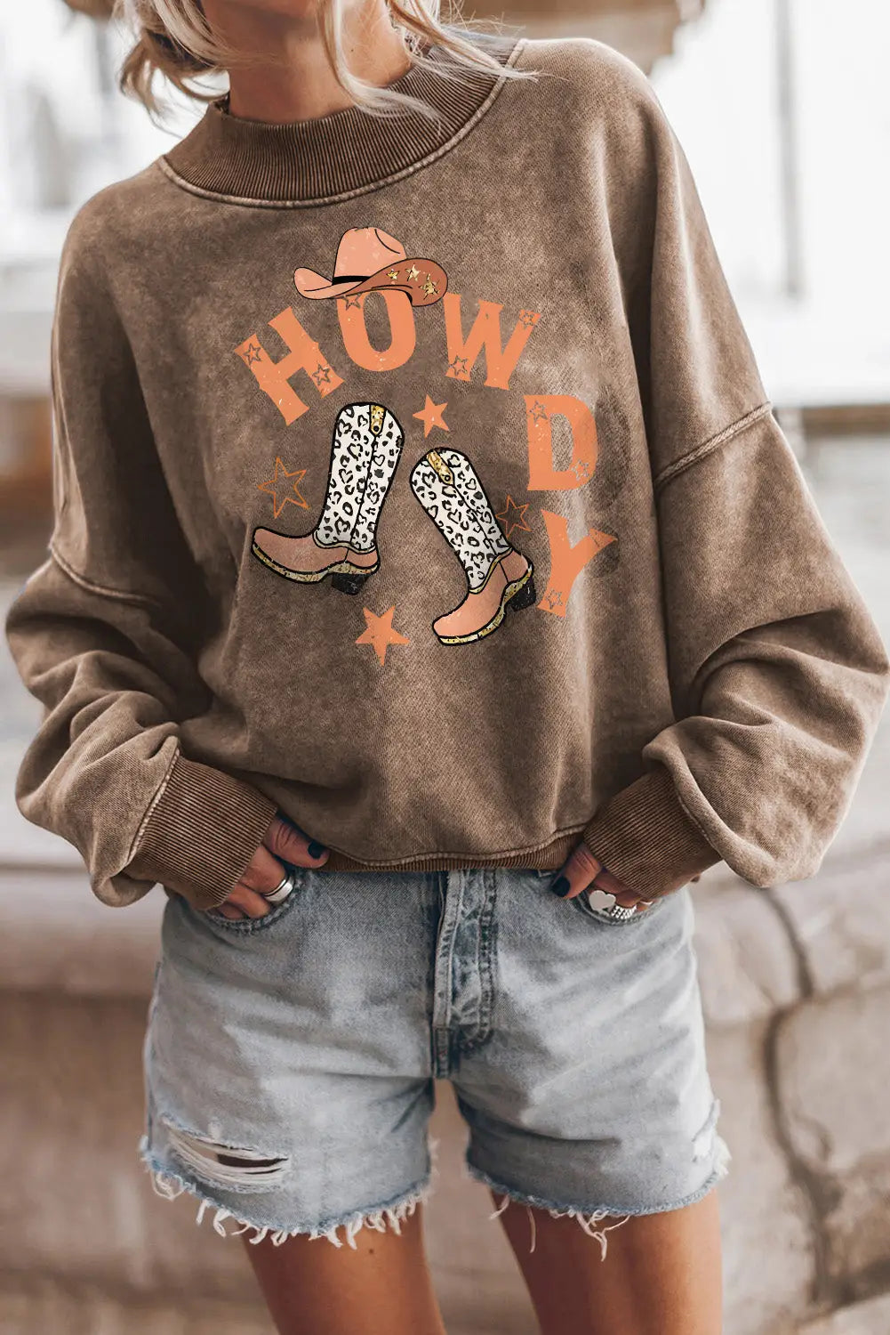 Brown howdy western fashion graphic sweatshirt - sweatshirts