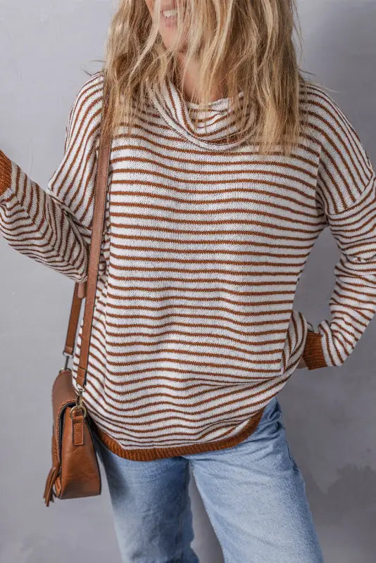 Chic brown striped turtleneck sweater | fashionfitz