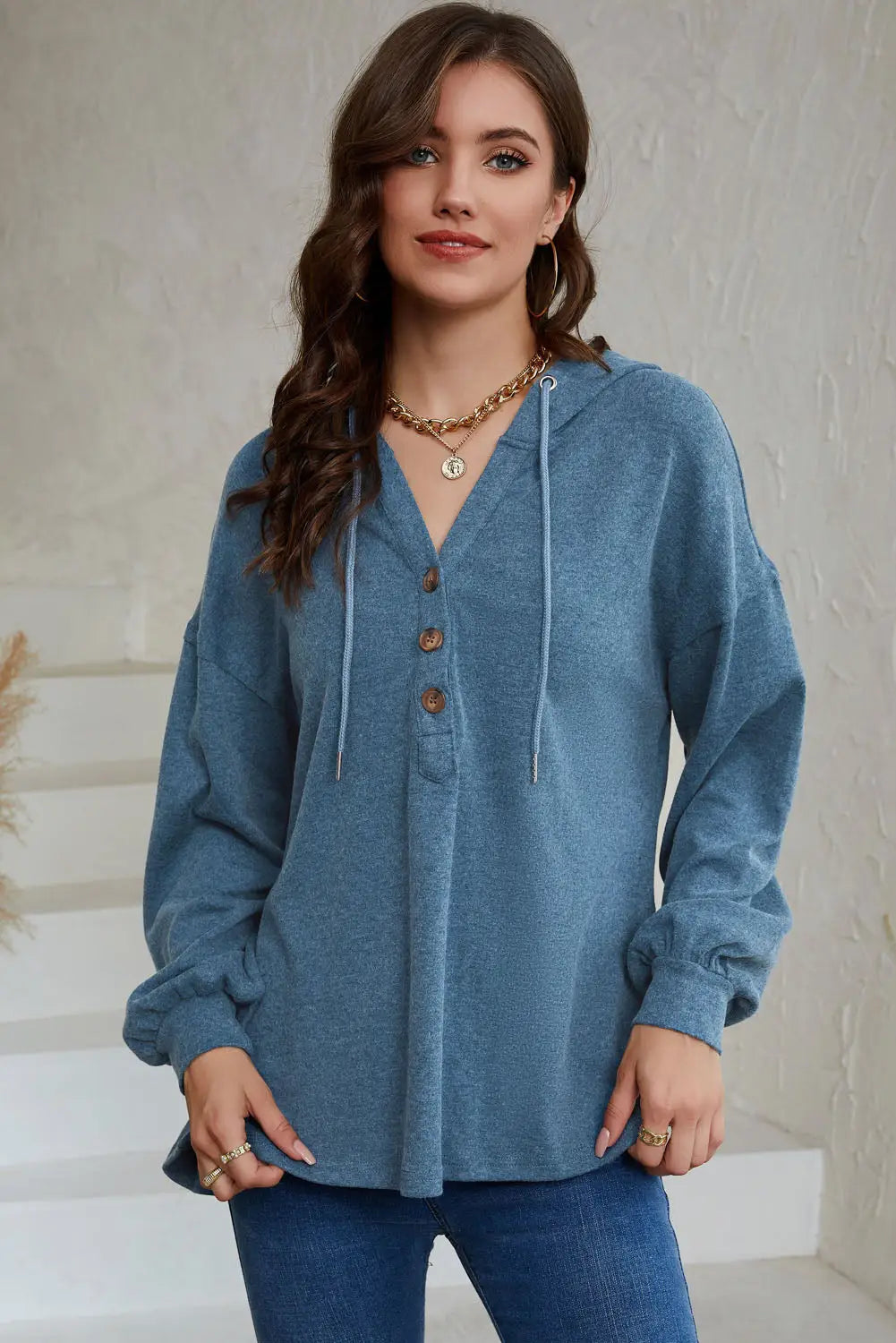 Buttoned high and low hem hoodie - sky blue / s / 95% polyester + 5% spandex - sweatshirts & hoodies
