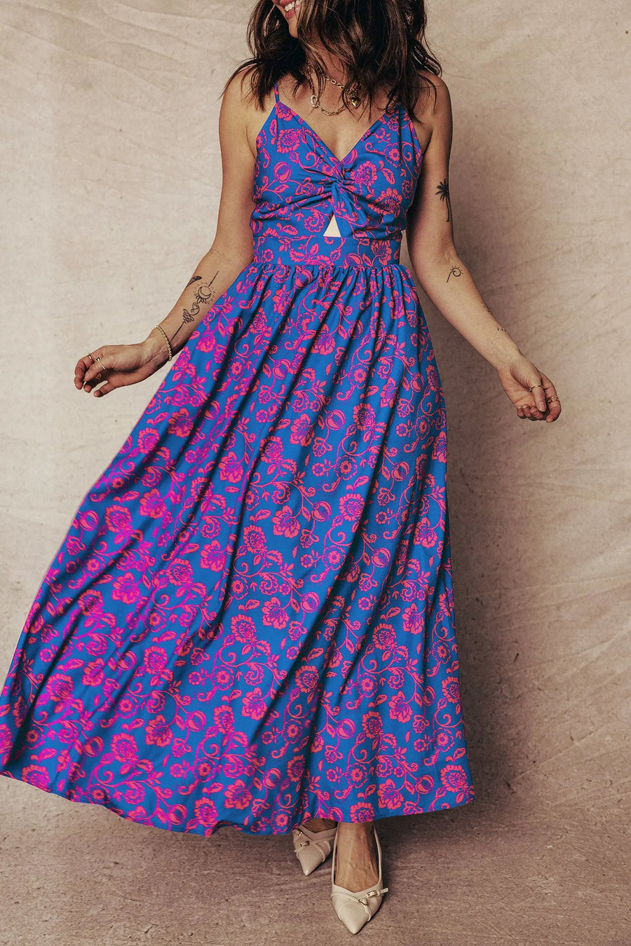 Blue Floral Twisted V Neck Tied Backless Maxi Dress Women UK — close-up detail