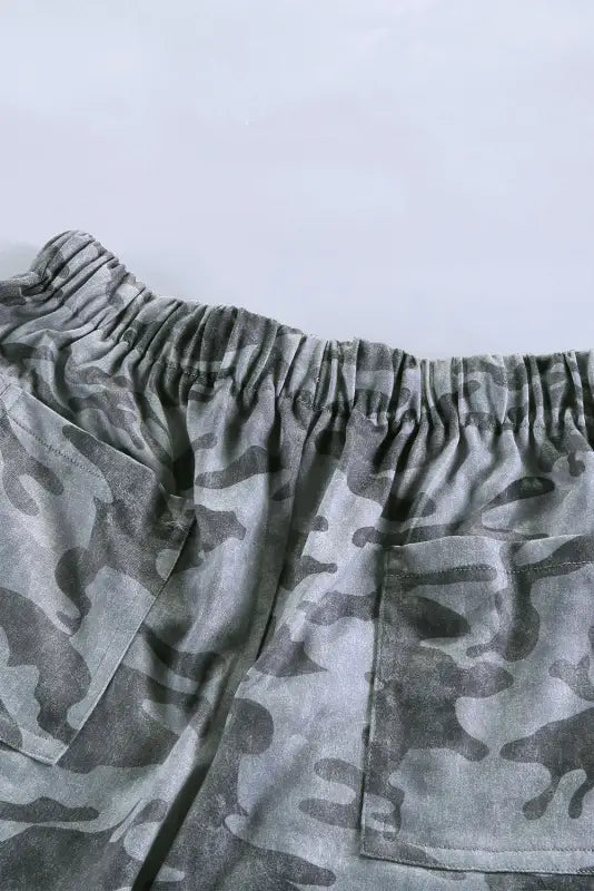 Camouflage print drawstring casual elastic waist pocketed shorts