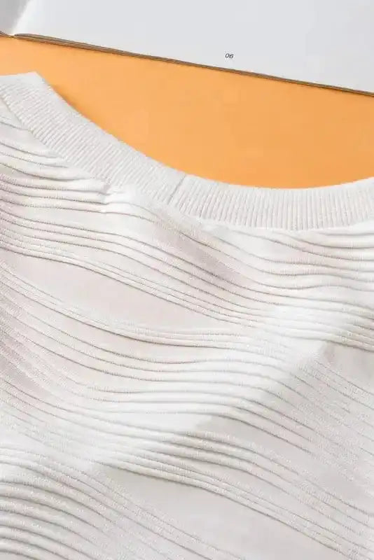 Canvas V-Neck Tee - Fashionfitz