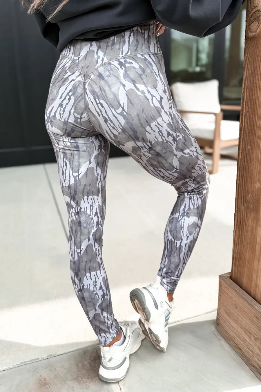 Camo pattern leggings side view — Fashionfitz UK