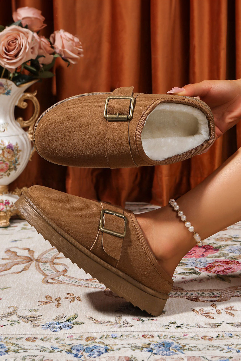 Camel‑coloured vegan suede clog slippers with plush lining and durable TPR sole for women’s winter comfort.