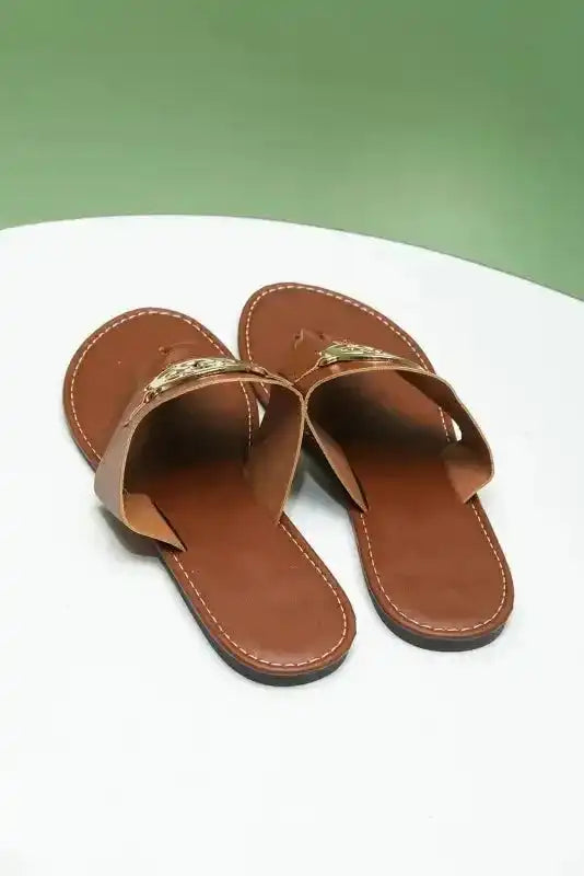 Chestnut Metal Décor Leather Thong Slippers - Fashionfitz