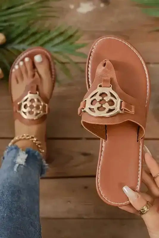Chestnut Metal Décor Leather Thong Slippers - Fashionfitz