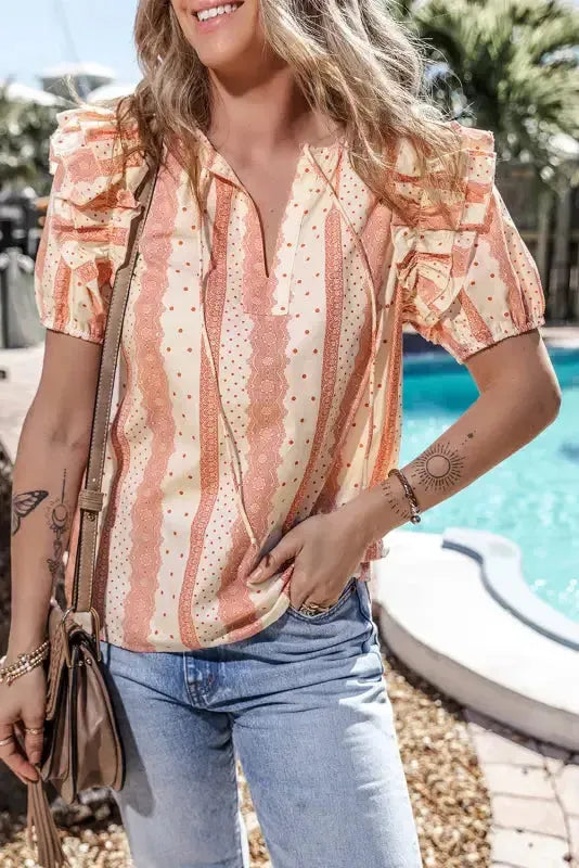 Chic Peek Puff Blouse - Fashionfitz