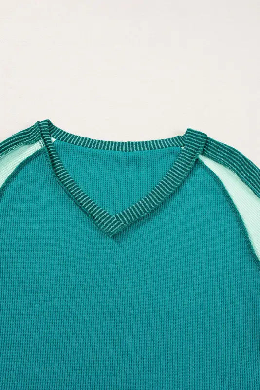 Color block knitted v-neck t-shirt - t-shirts