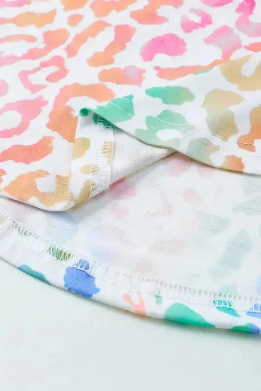 Colorful Leopard V Neck Short Sleeve Top - Fashionfitz