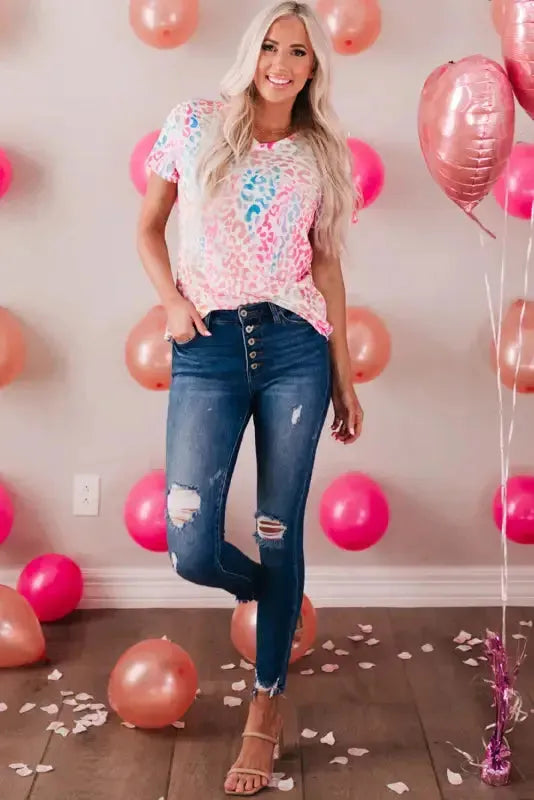 Colorful Leopard V Neck Short Sleeve Top - Fashionfitz