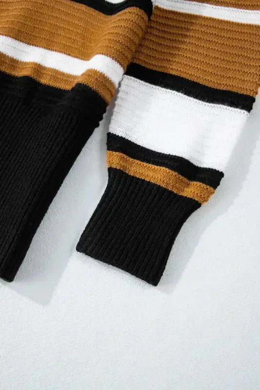 Contrast Stripes V-Neck Textured Knit Sweater - Fashionfitz