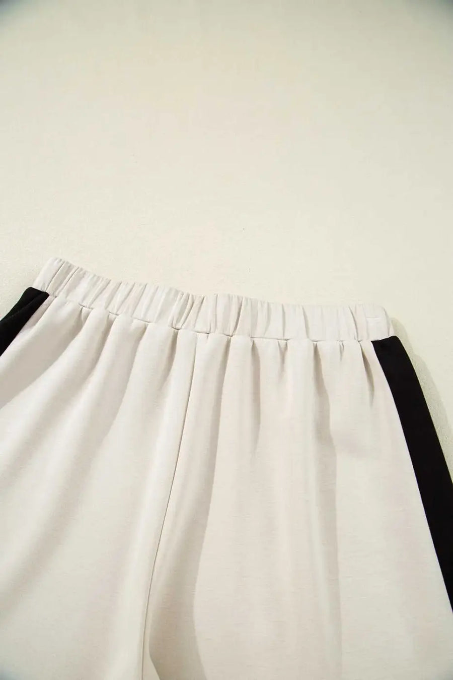 Contrast zipped t-shirt short set - modern casual wear