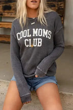 COOL MOMS CLUB Graphic Sweatshirt - Fashionfitz