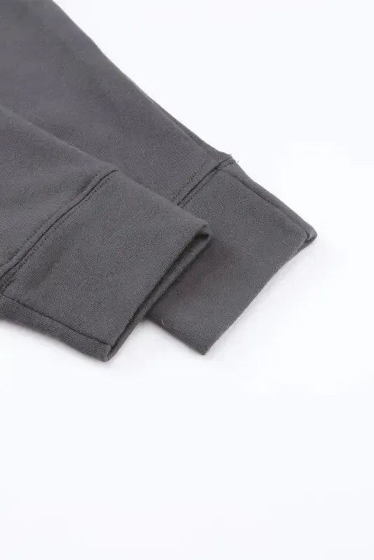 COOL MOMS CLUB Graphic Sweatshirt - Fashionfitz