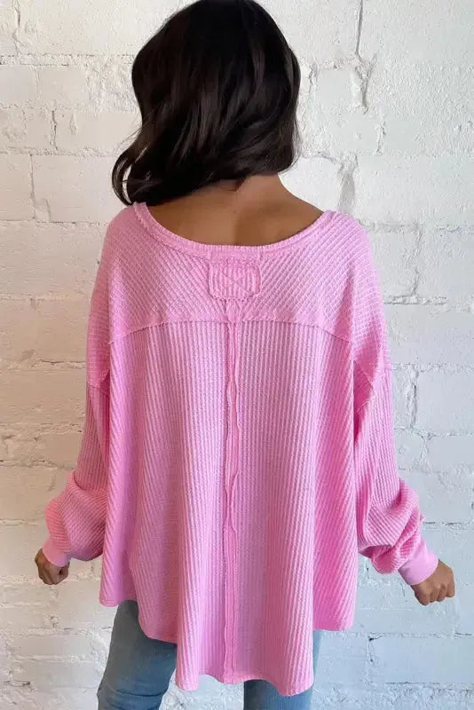 Bonbon Waffle Knit Exposed Seam High Low Top - Fashionfitz